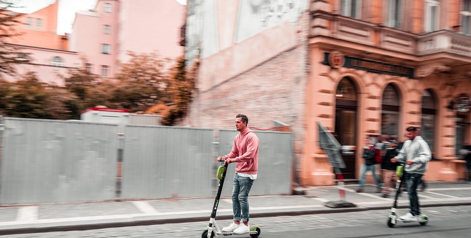 электросамокаты, улица, фото