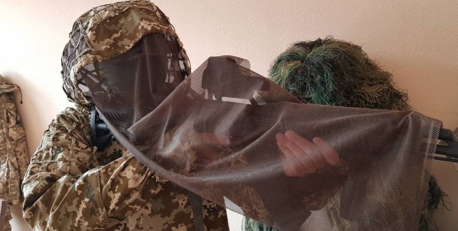 Для снайперов ВСУ разработан новый маскировочный костюм