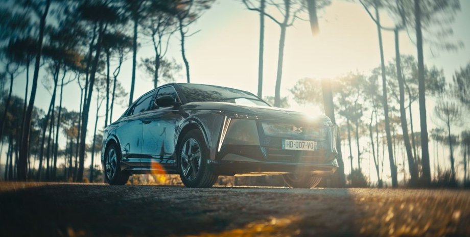 электромобиль DS N°8