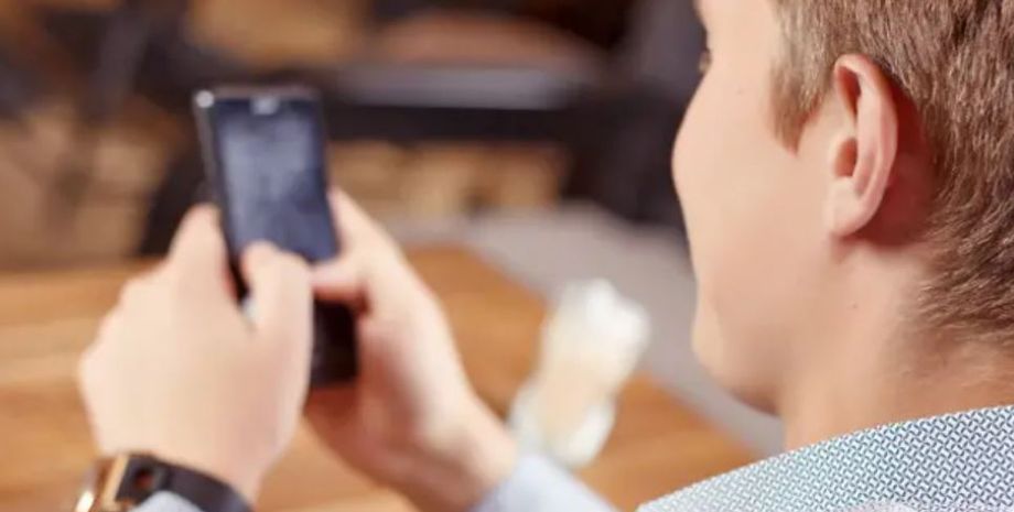 Сын сдал отца в полицию, не поделив с ним деньги, курьезы, приколы, интересности