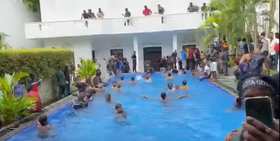 Шри-Ланка, бассейн