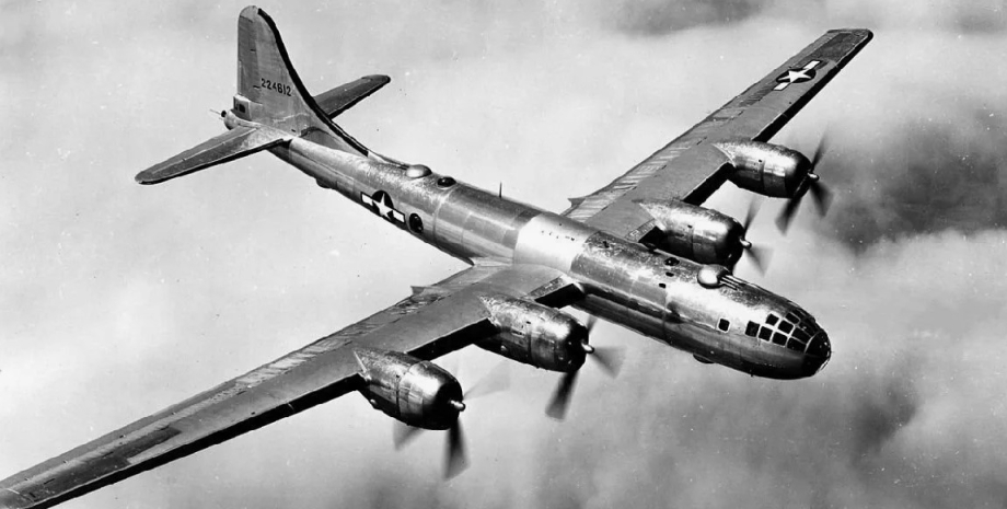самолет бомбардировщик B-29