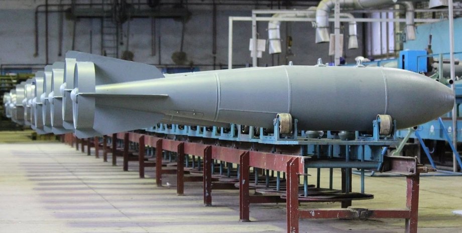 Фугасна авіаційна бомба (ФАБ)