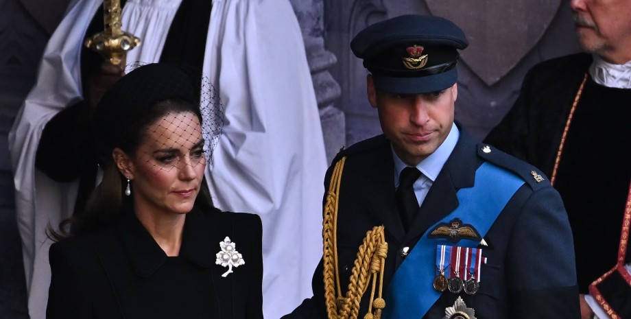Кейт Миддлтон и принц Уильям, годовщина смерти королевы Елизаветы, замок балморал, королевская семья, принц Гарри