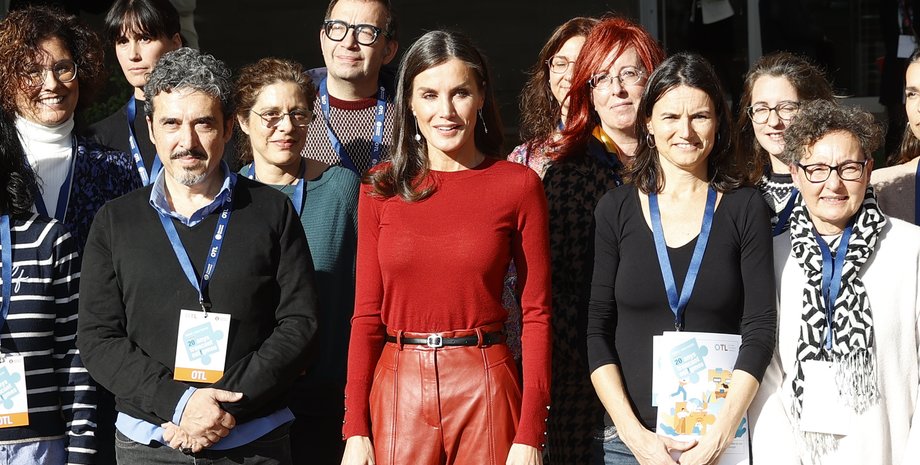 королева летиция, модные выходы летиции, модные образы летиции, королева испании