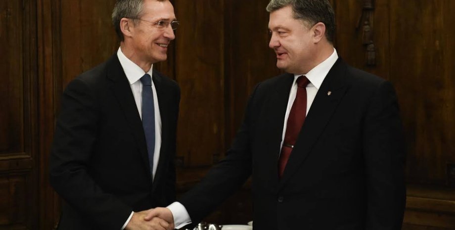 Порошенко и Столтенберг / Фото пресс-службы президента Украины