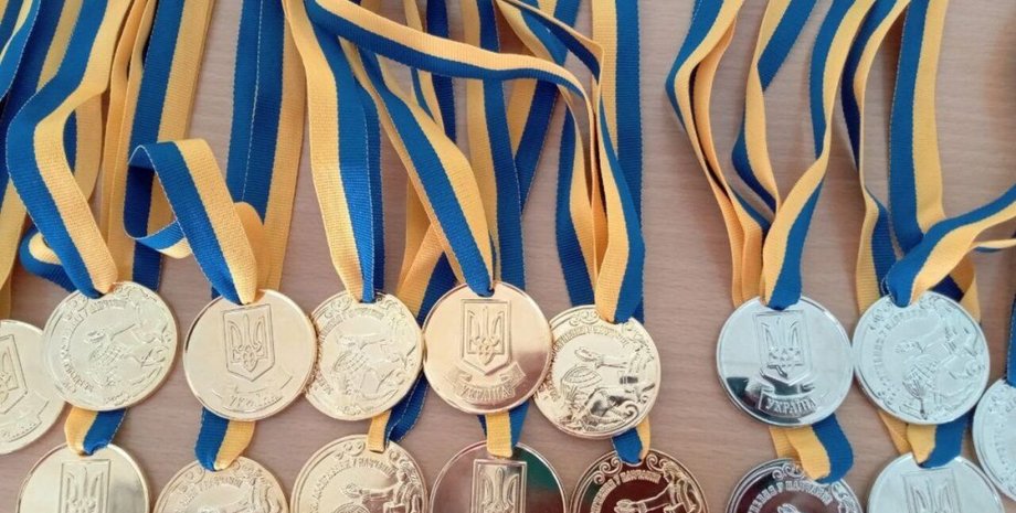 Медалі, школа, скасування медалей, освіта