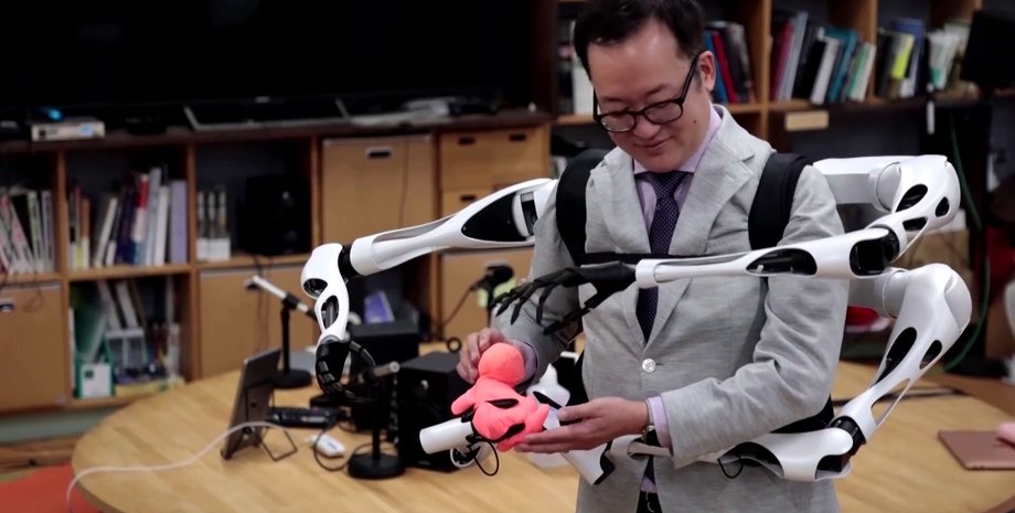 роботи Arms, гнучкі протези Arms, мазахико інамі