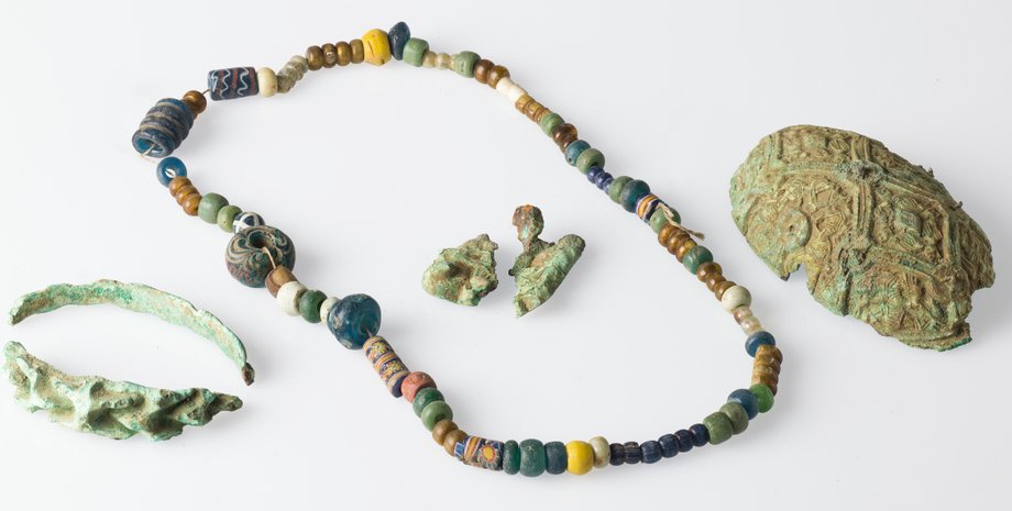 прикраси, намисто, фото