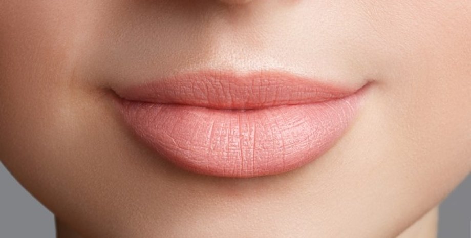 жіночі губи