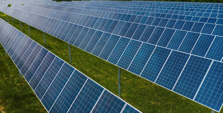 Сонячні панелі Сонячні панелі, сонячна електростанція, Британія, фото