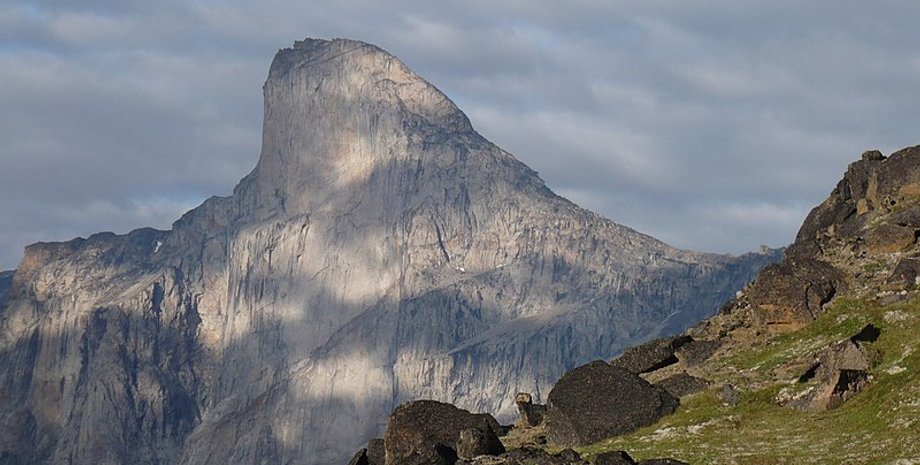 гора Тор, Национальный парк Ауюйттук, Канада, вертикальное падение, свободное падение, ледниковая эрозия, гранит, скалолазание, дикая природа, остров Баффинова, Полярный круг