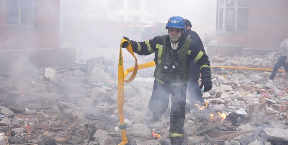 Обстрел, последствия, атака, ракетный удар, спасатели, война РФ против Украины