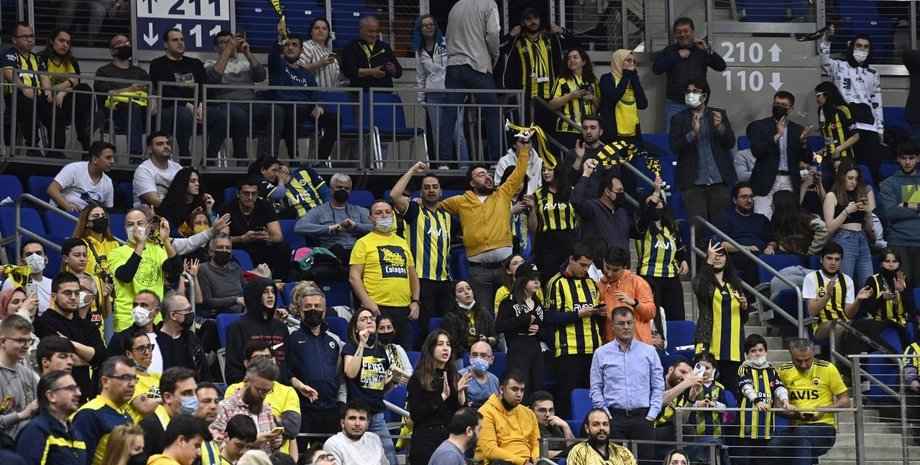 Динамо Фенербахче скандал Ліга чемпіонів фанати Україна Володимир Путін