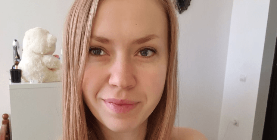 Українка в Канаді