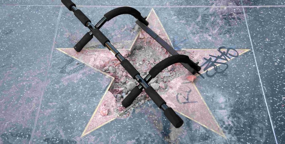 Звезда Трампа после нападения вандала / Фото: usatoday.com/