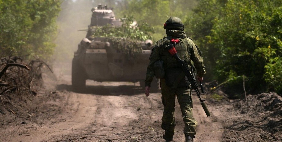 Według doniesień ekonomistycznych około 50 000 rosyjskich żołnierzy jest zbieran...
