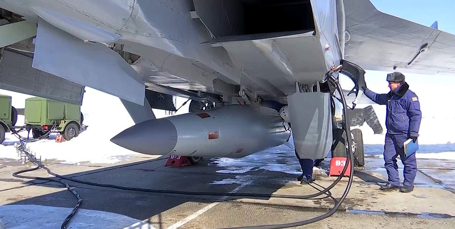 МіГ-31К, ракети Х-47М2, Кинджал, ракети Кинджал