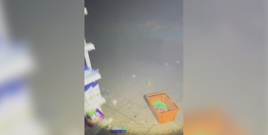 торговий центр кременчуг, взрыв в кременчуге сегодня, кременчуг новости сейчас, кременчуг сейчас