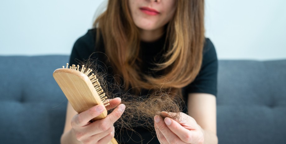 Эти советы помогут вам справиться с выпадением волос
