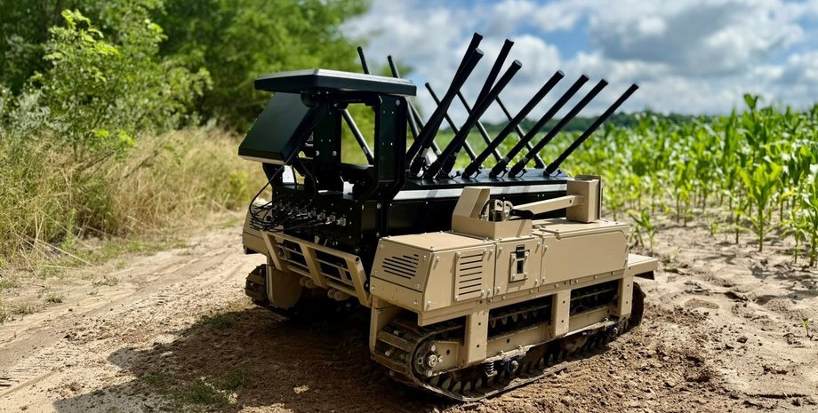 Наземный робот-РЕБ Kvertus AD Berserk