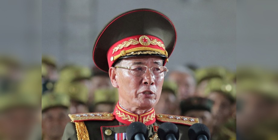 министр обороны Северной Кореи Кан Сон Нам
