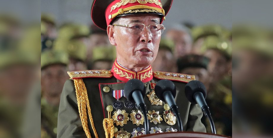 министр обороны Северной Кореи Кан Сон Нам