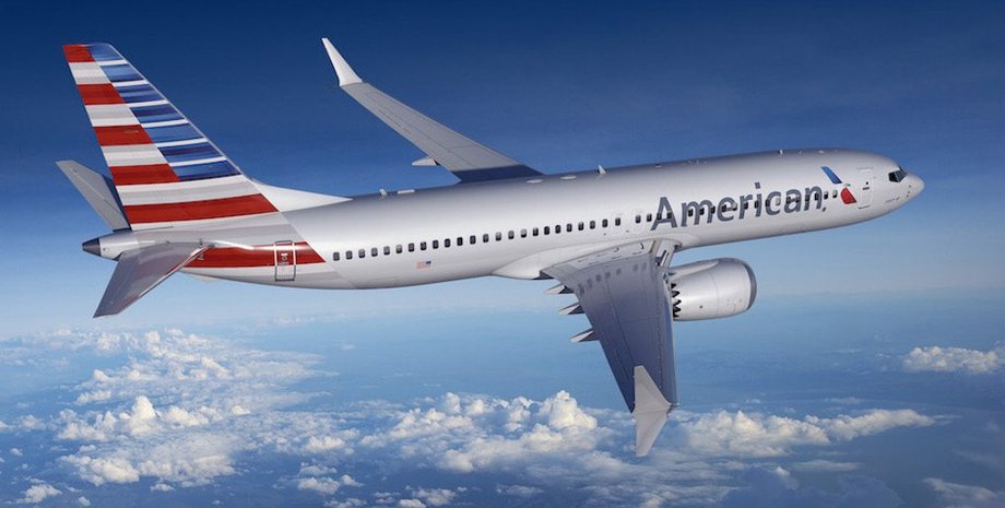 самолет в небе