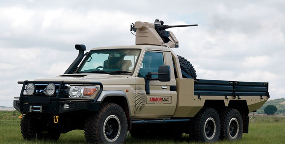 Toyota Land Cruiser 70, шестиколісний Toyota Land Cruiser, тюнінг Toyota Land Cruiser