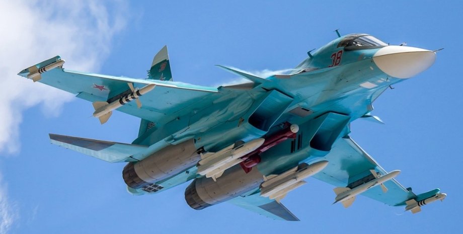 Rusové použili tři až čtyři letecké střely pro stávky v centrálních oblastech Uk...