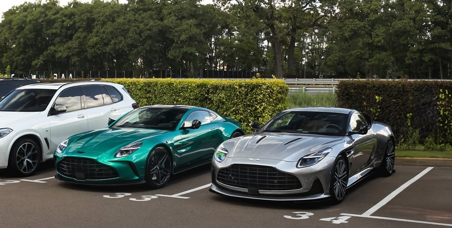 суперкари астон мартін, автомобілі преміумкласу, елітні авто, Aston Marin DBX, BMW M3, Ferrari 812, Lamborghini Urus