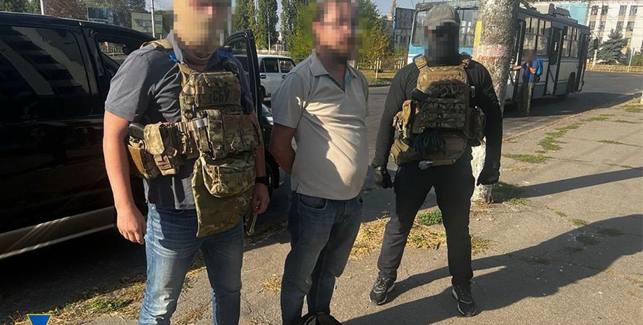 СБУ, задержание СБУ, священник УПЦ МП, храм УПЦ МП, оружие, боеприпасы, война с Россией