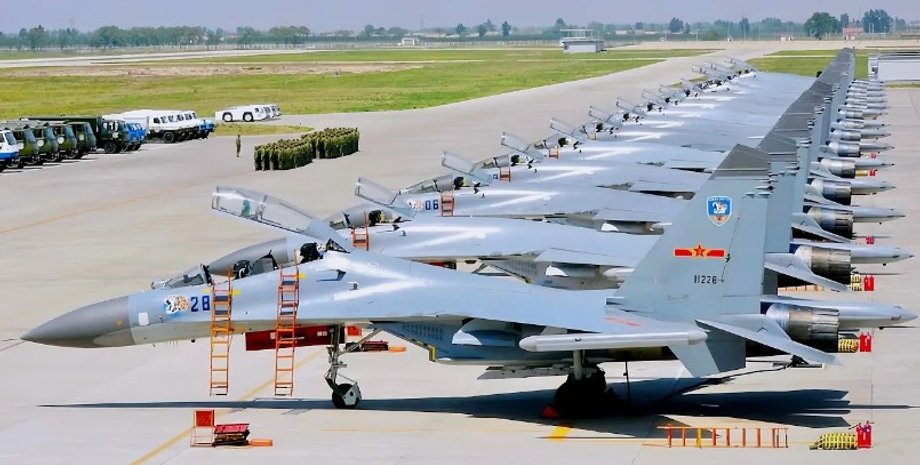 Китайські винищувачі Су-27СМ3