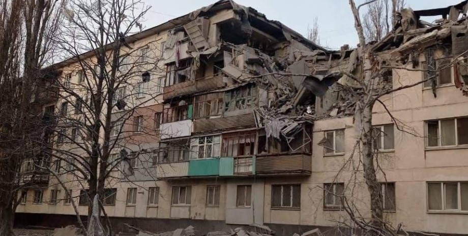 Поврежденное жилье в результате войны Поврежденное жилье в результате войны