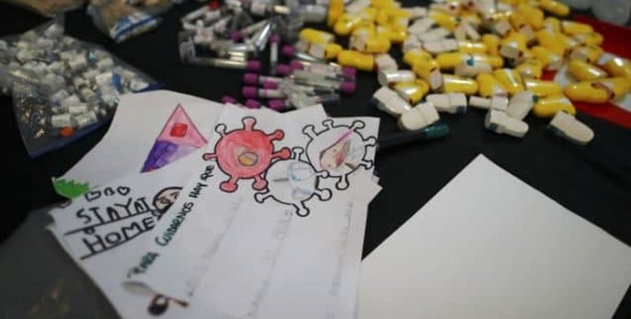 Аргентина, Пандемия, Скульптор, Шприцы, Маски, Отходы, выставка