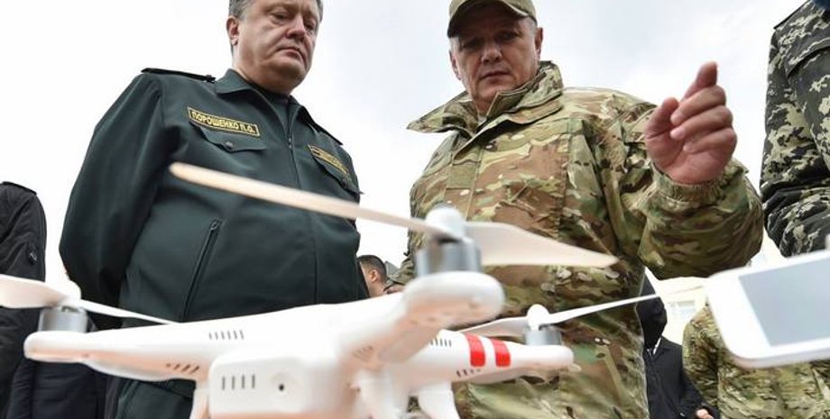 Президент Украині Петр Порошенко и глава ГПСУ Виктор Назаренко / Фото пресс-службы президента Украины