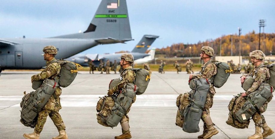 Американские военные, США, солдаты, аэропорт, ВС США