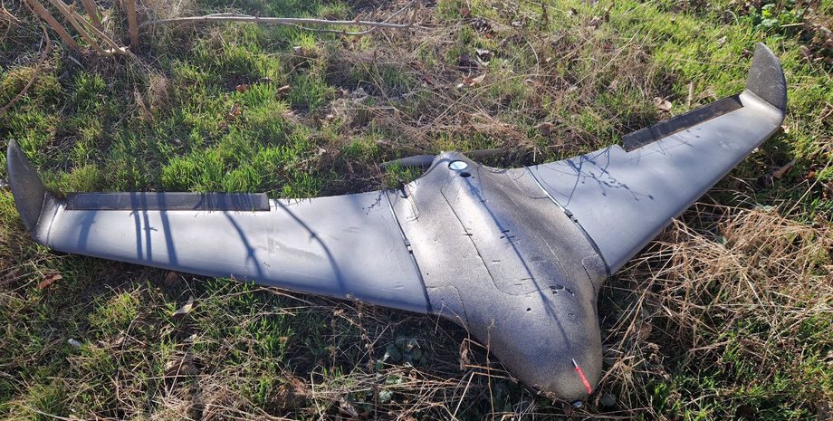 война в украине, дрон-камикадзе, шахед, герань, черника-2, пенопласт