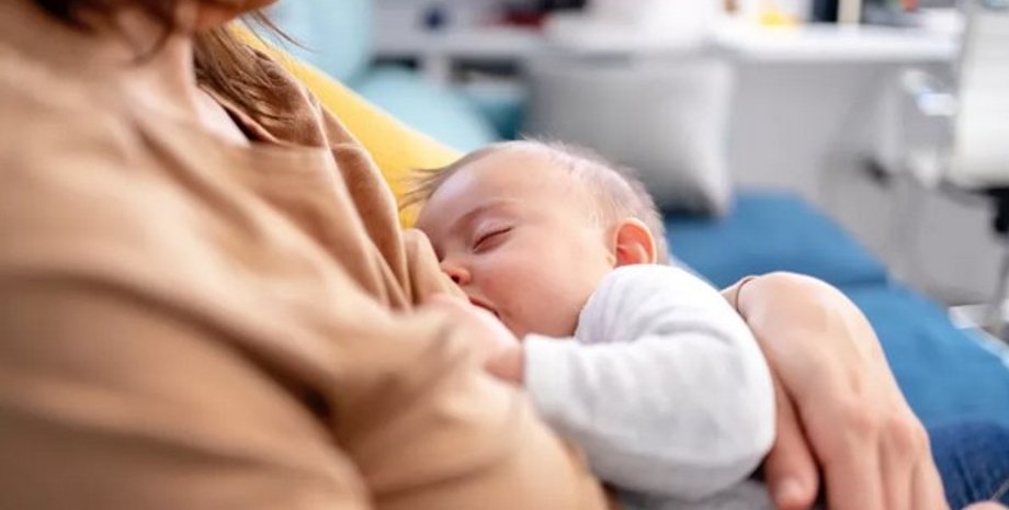 немовля, годування груддю