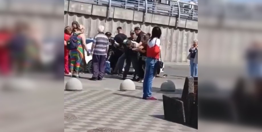 ТЦК и мобилизация ТЦК и мобилизация, ТЦК инцидент, ТЦК мобилизация, ТЦК драка, Киевский городской ТЦК комментарий, Киев ТЦК Демеевская, ТЦК конфликт 3 июня