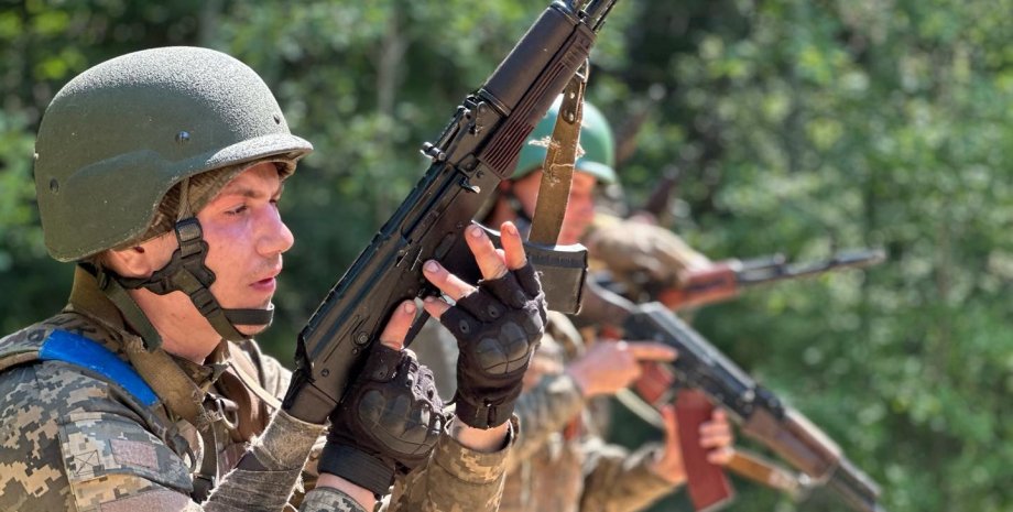 Die Umwelt der ukrainischen Kämpfer kann von taktischer Bedeutung sein. Die Anza...
