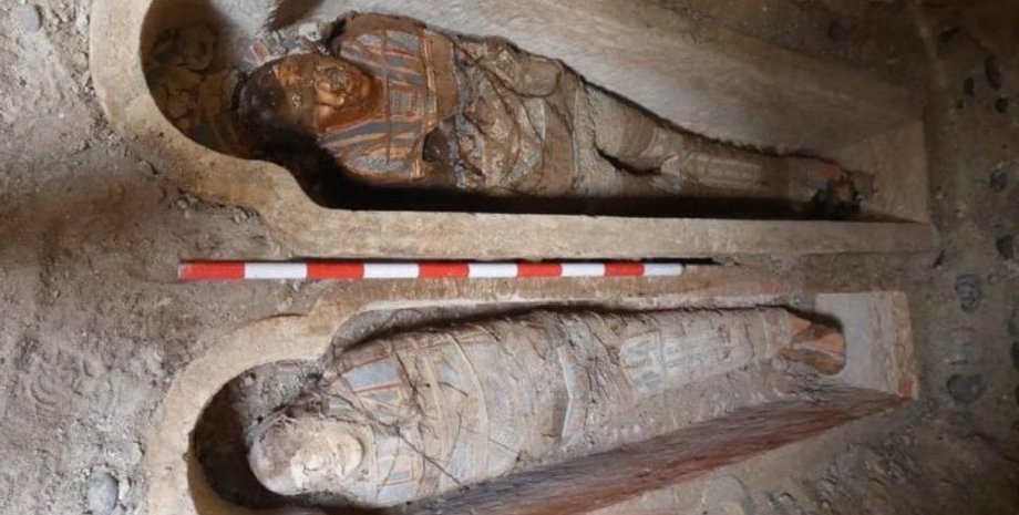 гробниця, птолемеї, поховання, історія, скеля, мумія, римський період, археологія, археологи, дослідження, знахідка, артефакти, вчені, Стародавній Єгипет, золото, похоронні маски