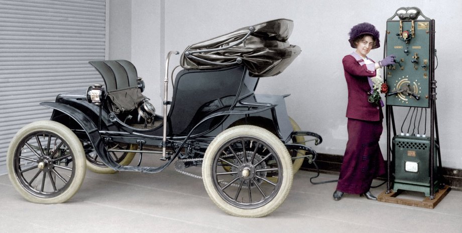 Waverley Model 21, електромобілі в Україні, перший електромобіль в Україні, старовинні електромобілі