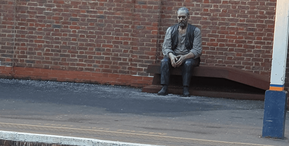 Скульптура, статуя, вокзал, лава, холод,