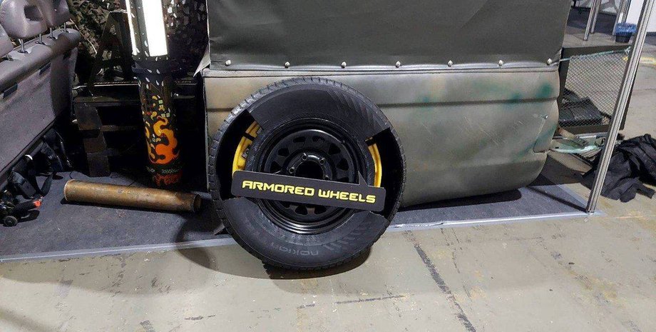 "Бронированные колеса", вставки в автомобильные шины