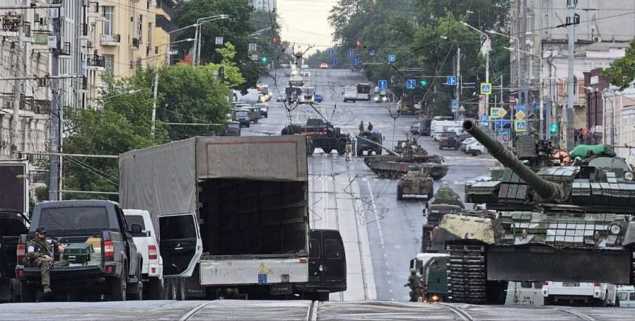 Мер російської столиці заявив про перекриття доріг у Москві, а жителям порадив у...