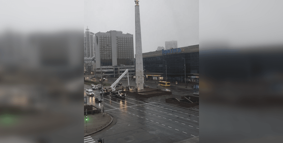 зірка СРСР, радянська зірка, Галицька площа, площа Перемоги, обеліск місто-герой Київ, дерадянізація Київ, декомунізація Київ