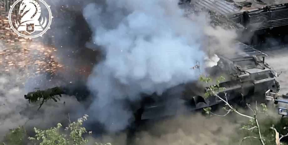 Изображение уничтоженной техники ВС РФ