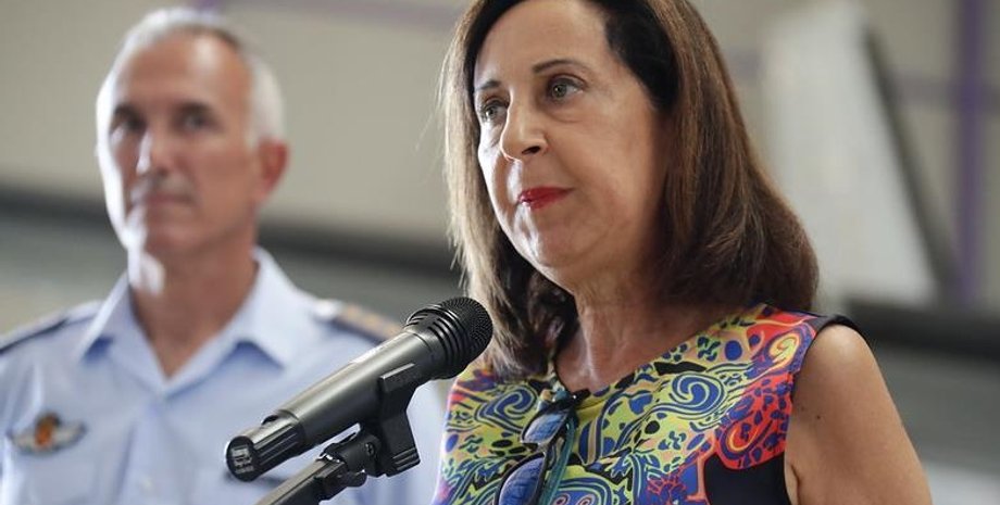 Маргарита Роблес, министр обороны Испании, фото