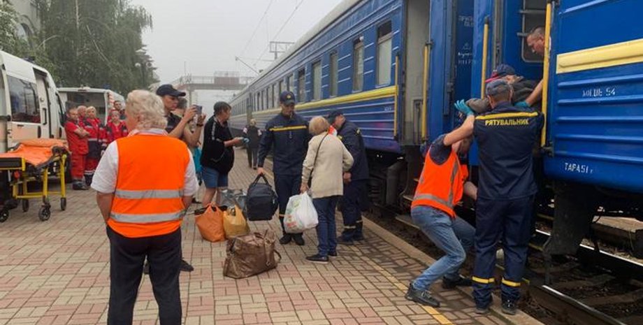 эвакуация населения, эвакуация донецкая область, обязательная эвакуация